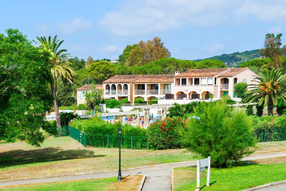 Pierre & Vacances Residence Les Parcs de Grim cover