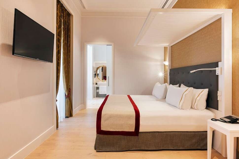 Aurea Ana Palace Hotel by Eurostar cover