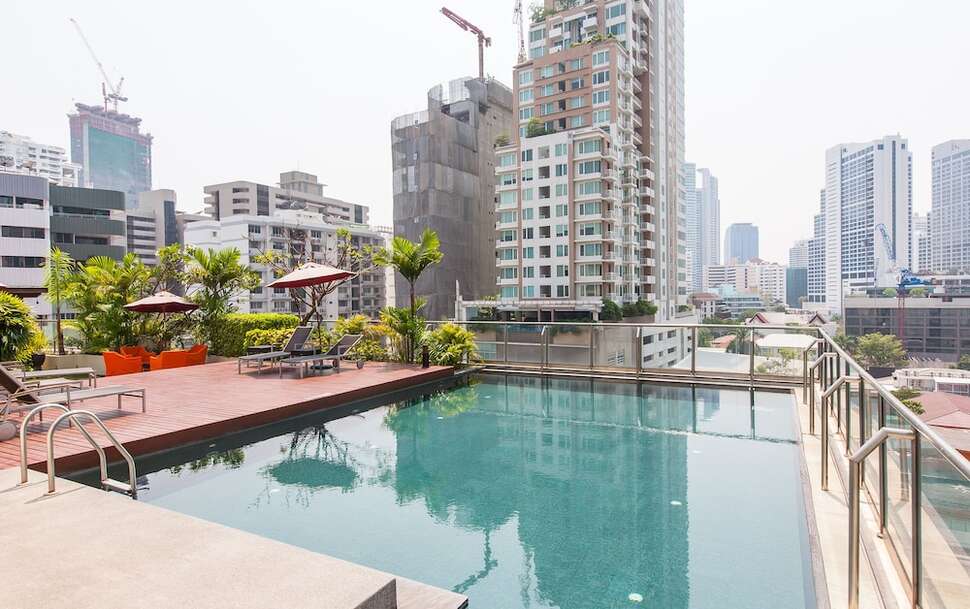 Oakwood Residence Sukhumvit 24 cover