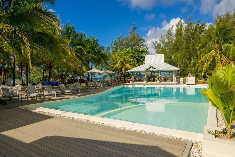 Le Peninsula Bay Beach Resort cover