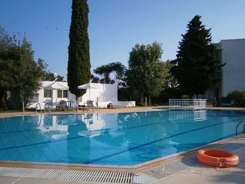Theodorou Beach Hotel cover