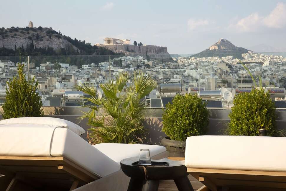 Supreme Luxury Suites by Athens Stay