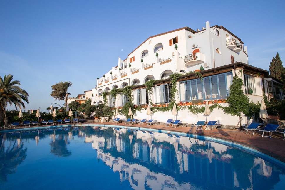 Arathena Rocks Hotel cover