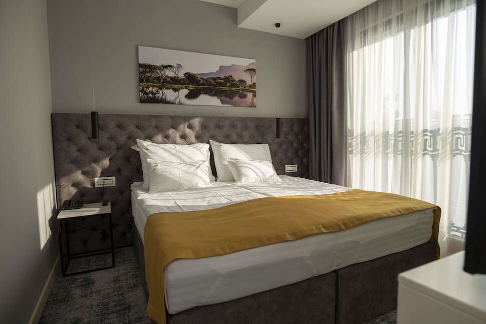 H41 Luxury Suites Belgrade cover