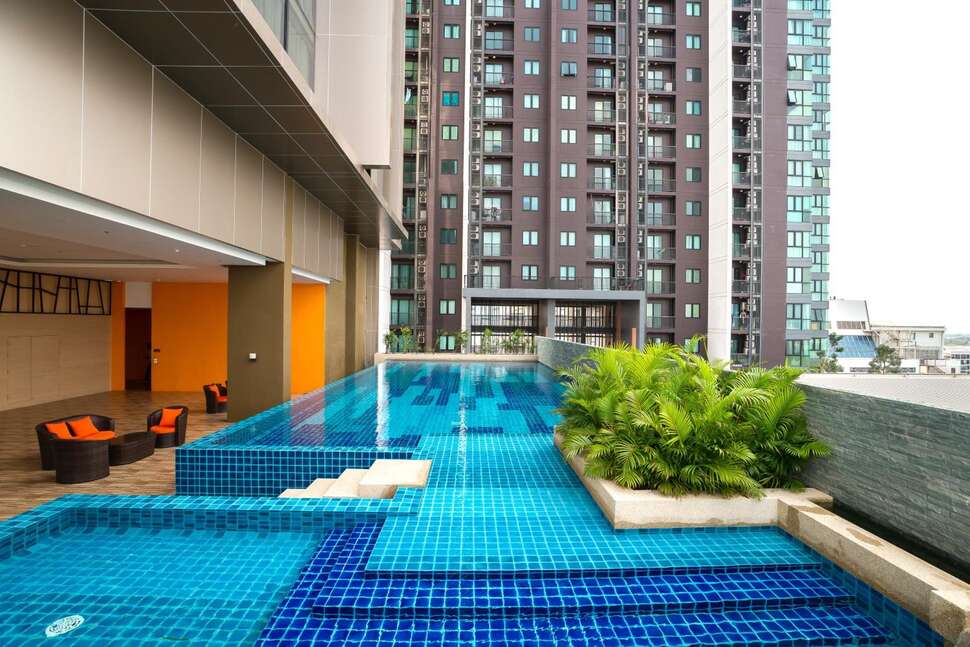 Best Western Plus Wanda Grand Hotel cover