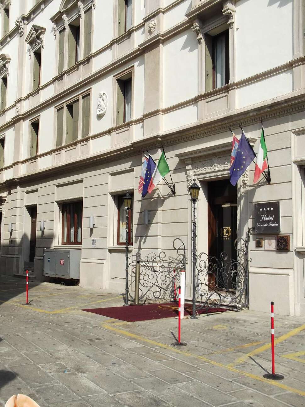 Hotel Grande Italia cover