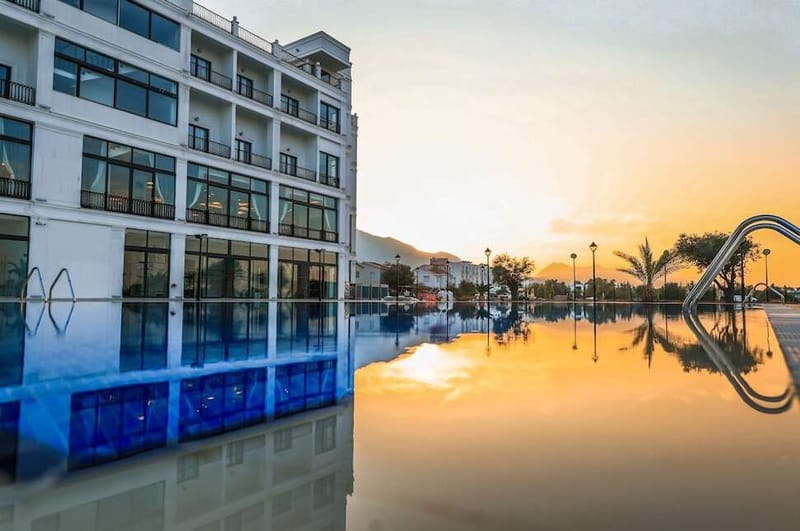 MC Palace Hotel & Spa cover