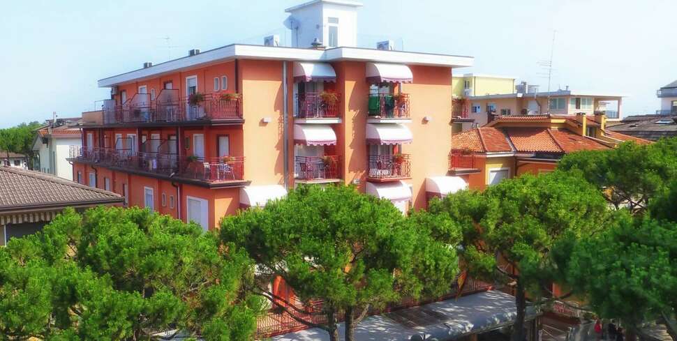 Hotel Madison Lido di Jesolo cover
