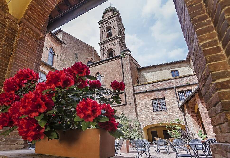 Il Chiostro del Carmine, Siena