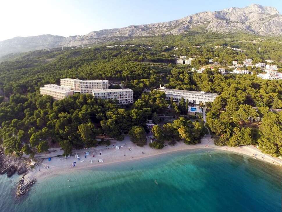 Bluesun Hotel Marina cover