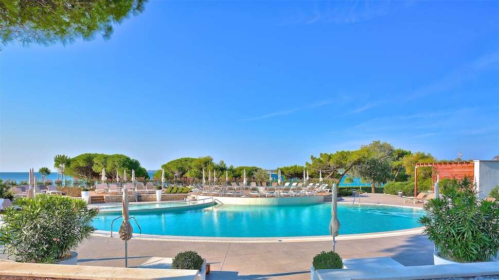 Park Plaza Belvedere cover