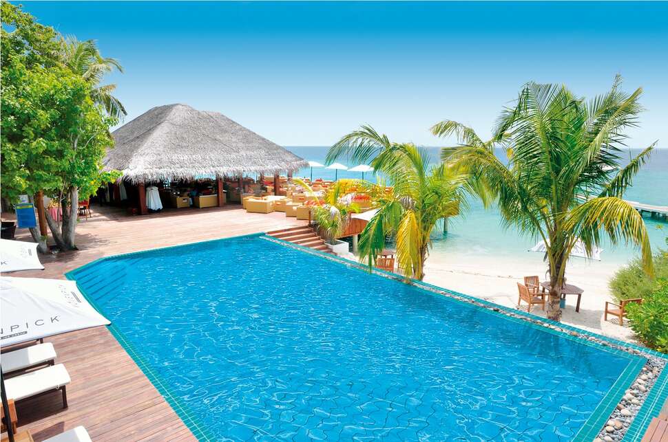 Eriyadu Island Resort cover