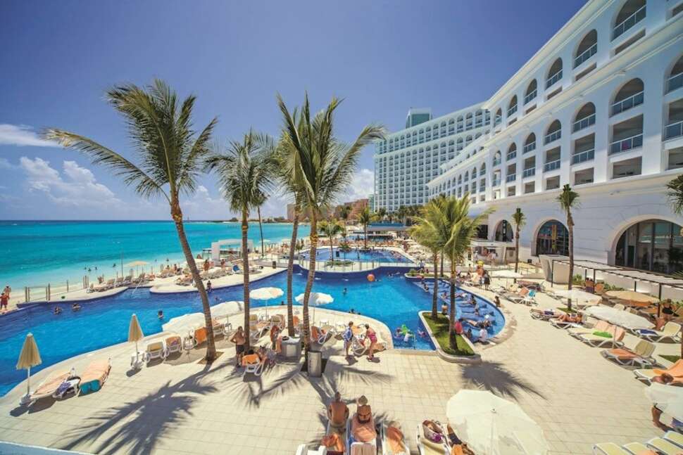 Riu Cancun cover