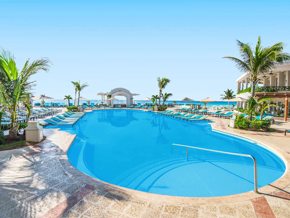 Wyndham Alltra Cancun cover