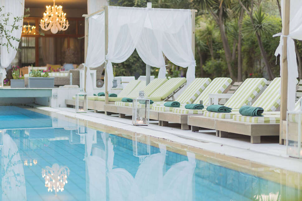 La Piscine Art Hotel cover