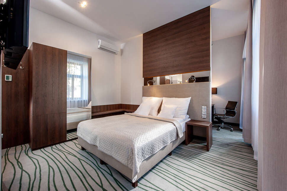 Plaza Boutique Hotel cover