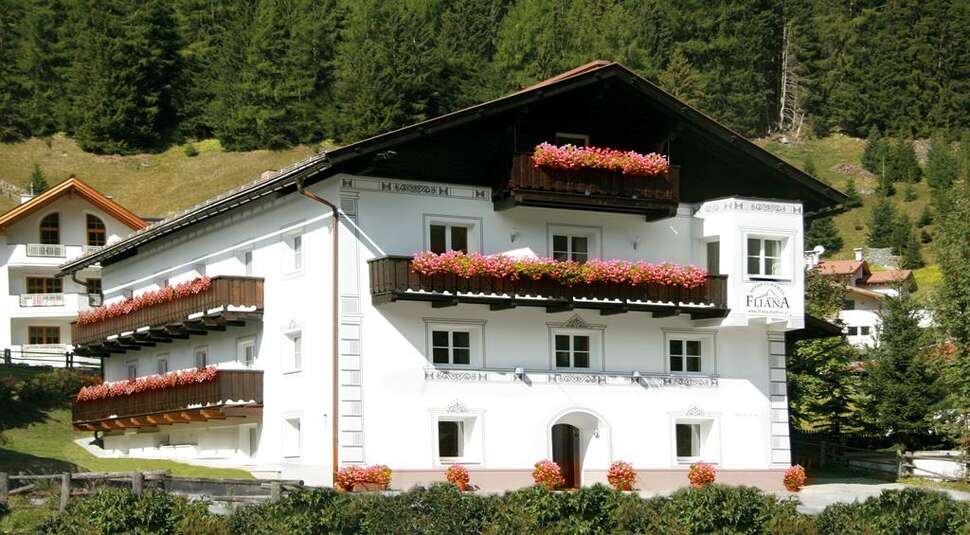 Appartementen Fliana cover