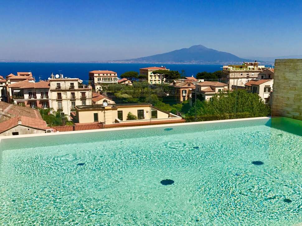 Hotel Plaza Sorrento cover