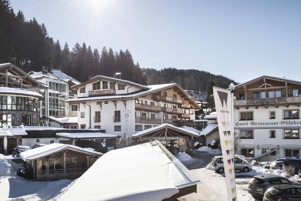 Hotel Elisabeth Kirchberg cover