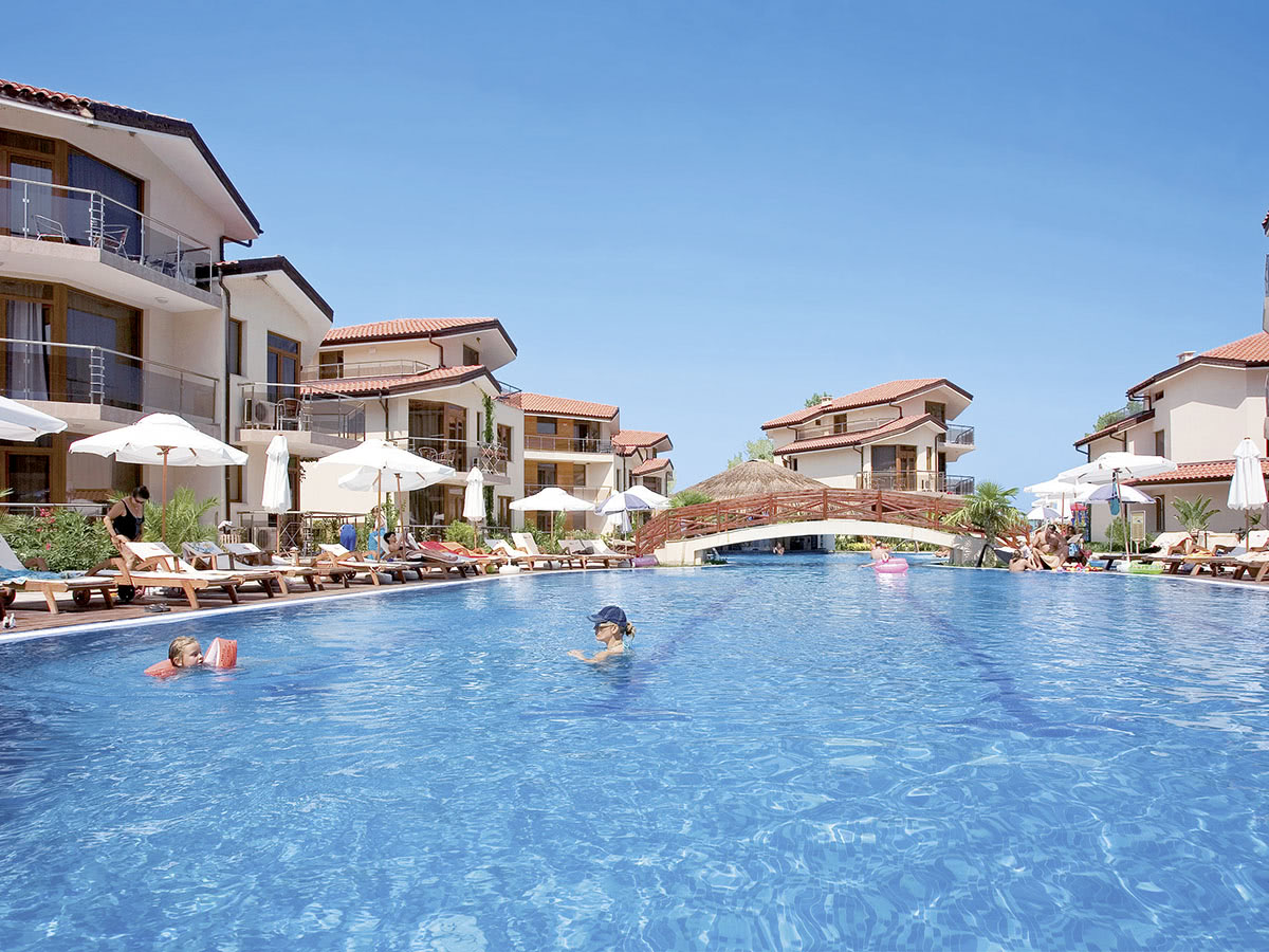 Laguna Beach Resort & Spa – Zwembad met brug, Sozopol