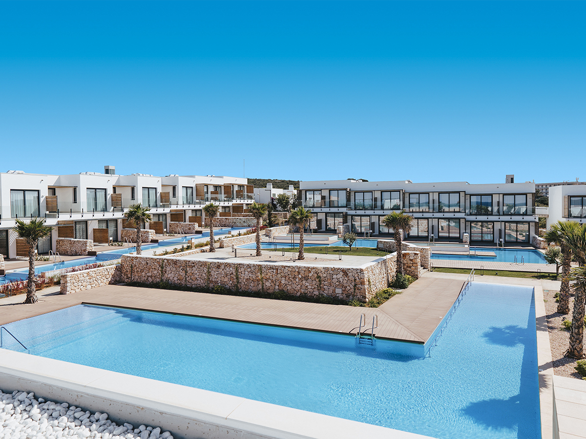 Barceló Nura – Zwembad bij kamers, Biniancolla