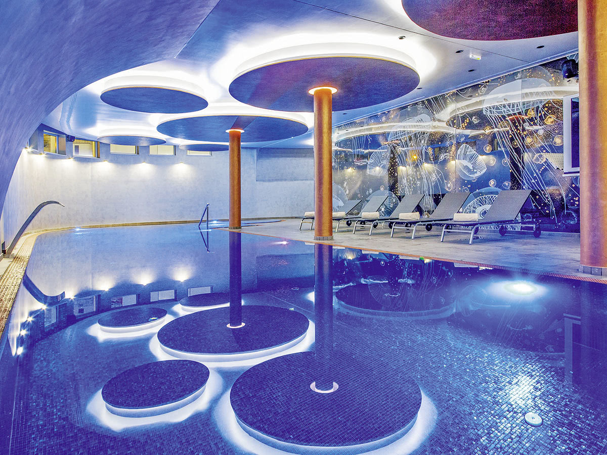 Grand Hotel Slavia – Binnenzwembad, Baska Voda
