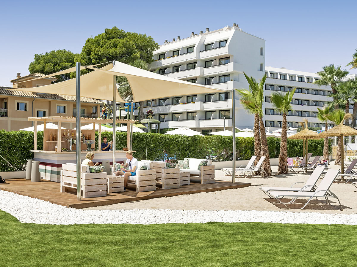 allsun Hotel Eden Alcúdia – Loungeterras, Playa de Muro
