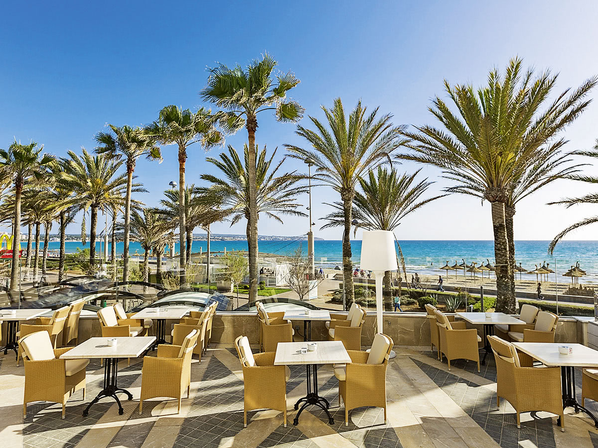 Pure Salt Garonda – Terras aan boulevard, Playa de Palma