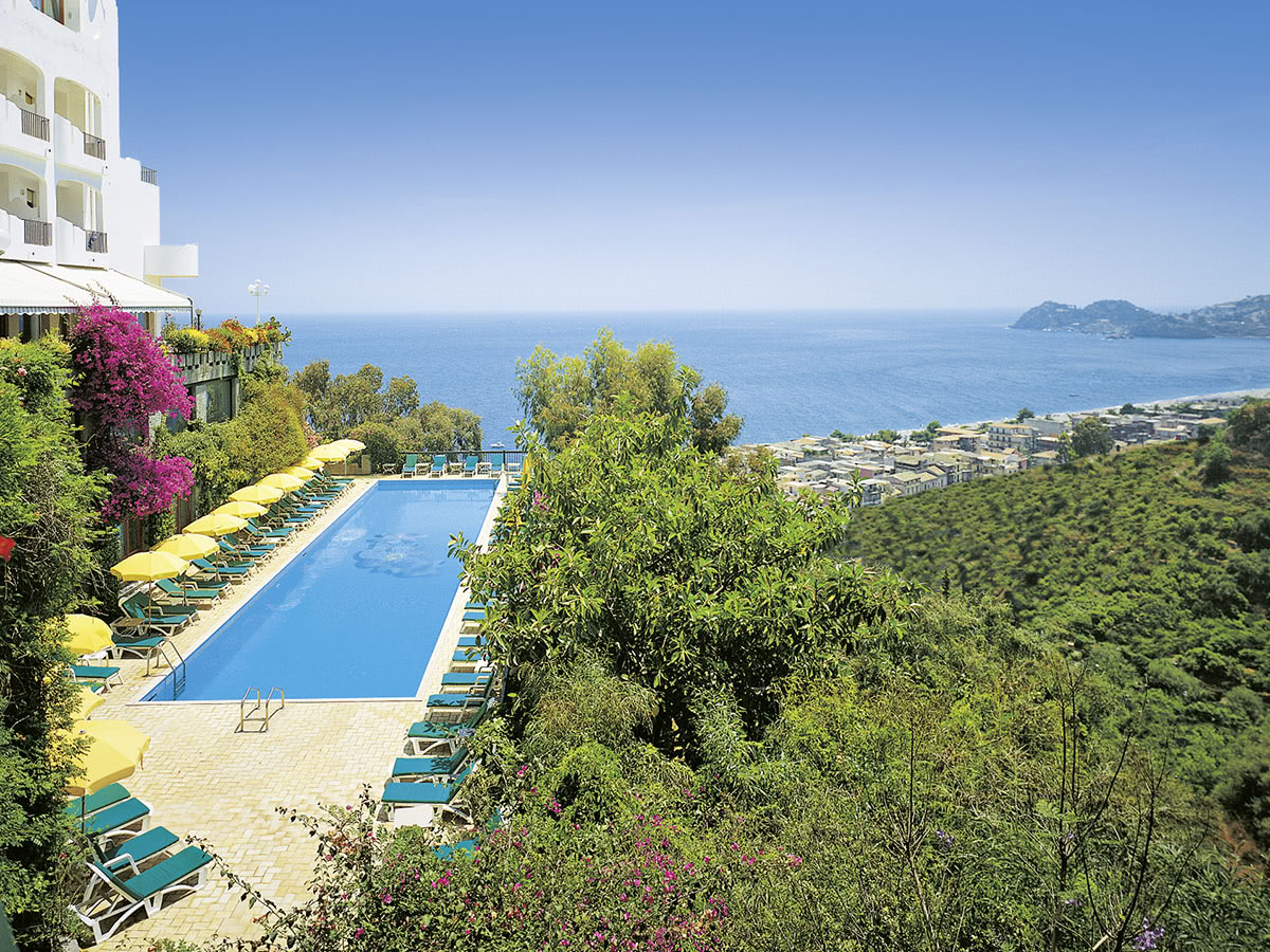 Hotel Olimpo-Le Terrazze – Zwembad boven de zee, Letojanni