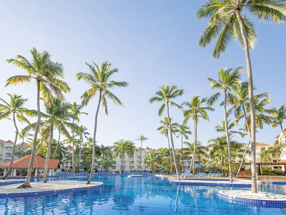 Occidental Caribe – Zwembad onder palmen, Punta Cana