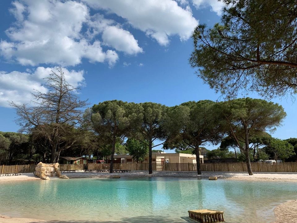Camping La Tamarissière cover