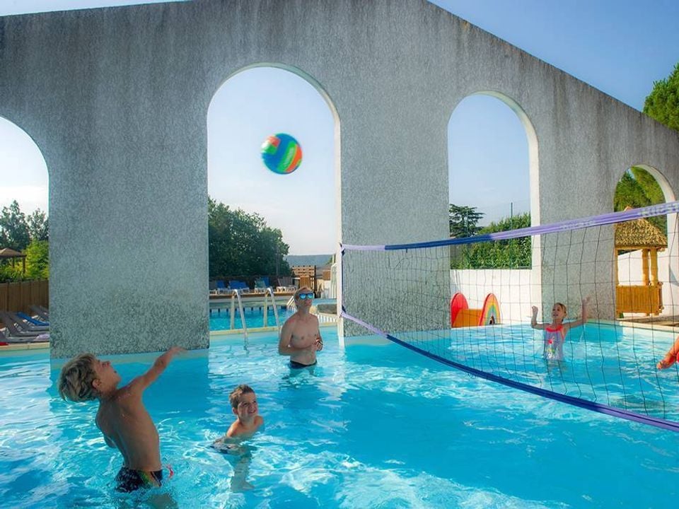 Camping Sites et Paysages - Le Petit Bois cover
