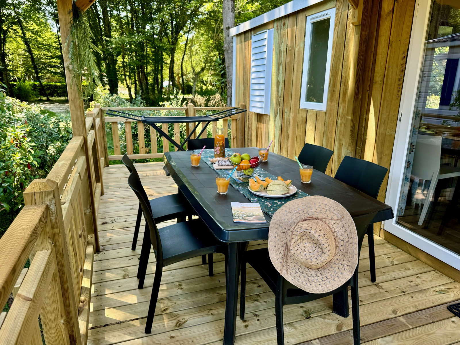 «Comfort Cottage» cover