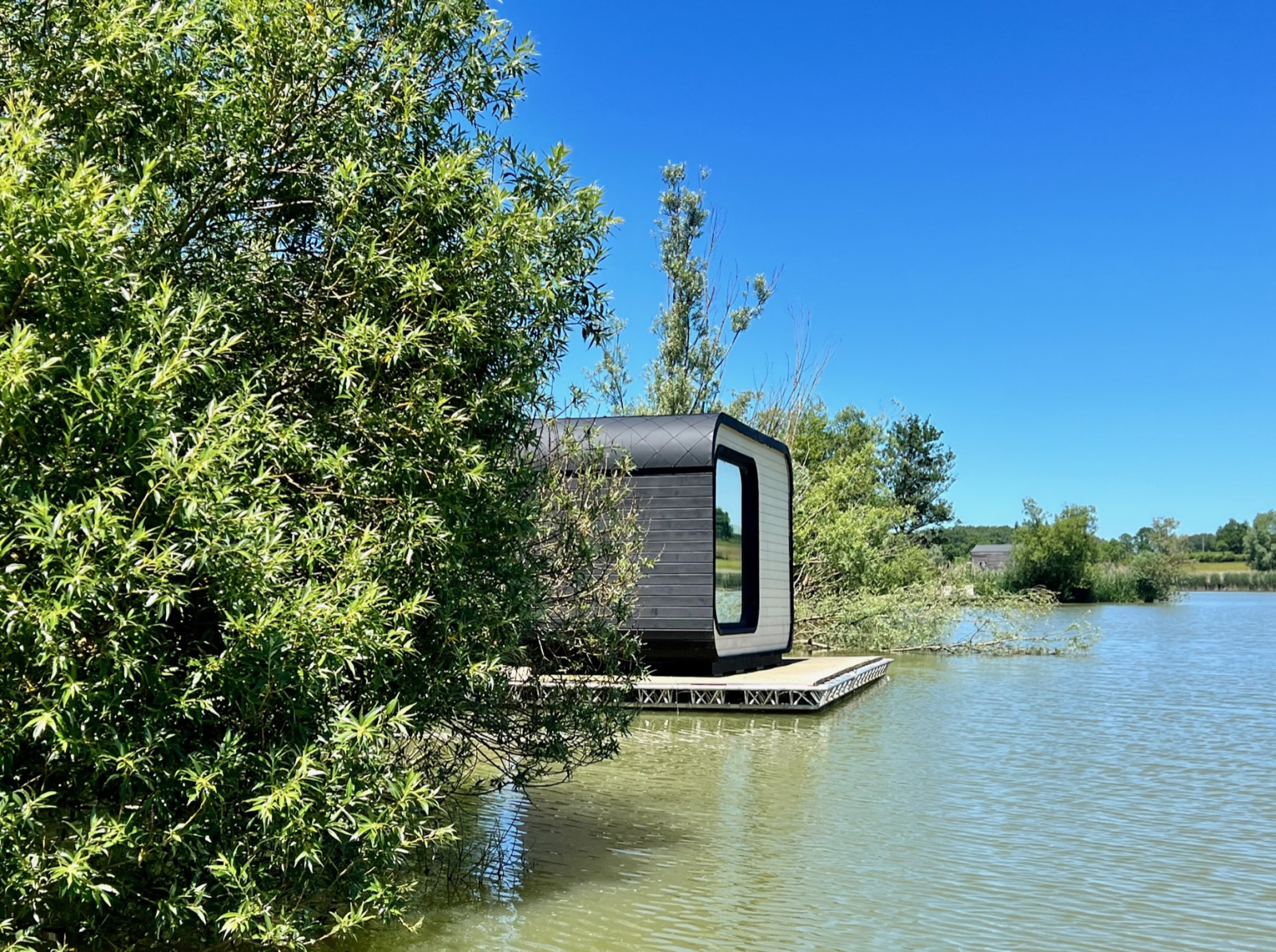 «Héron cabin» cover