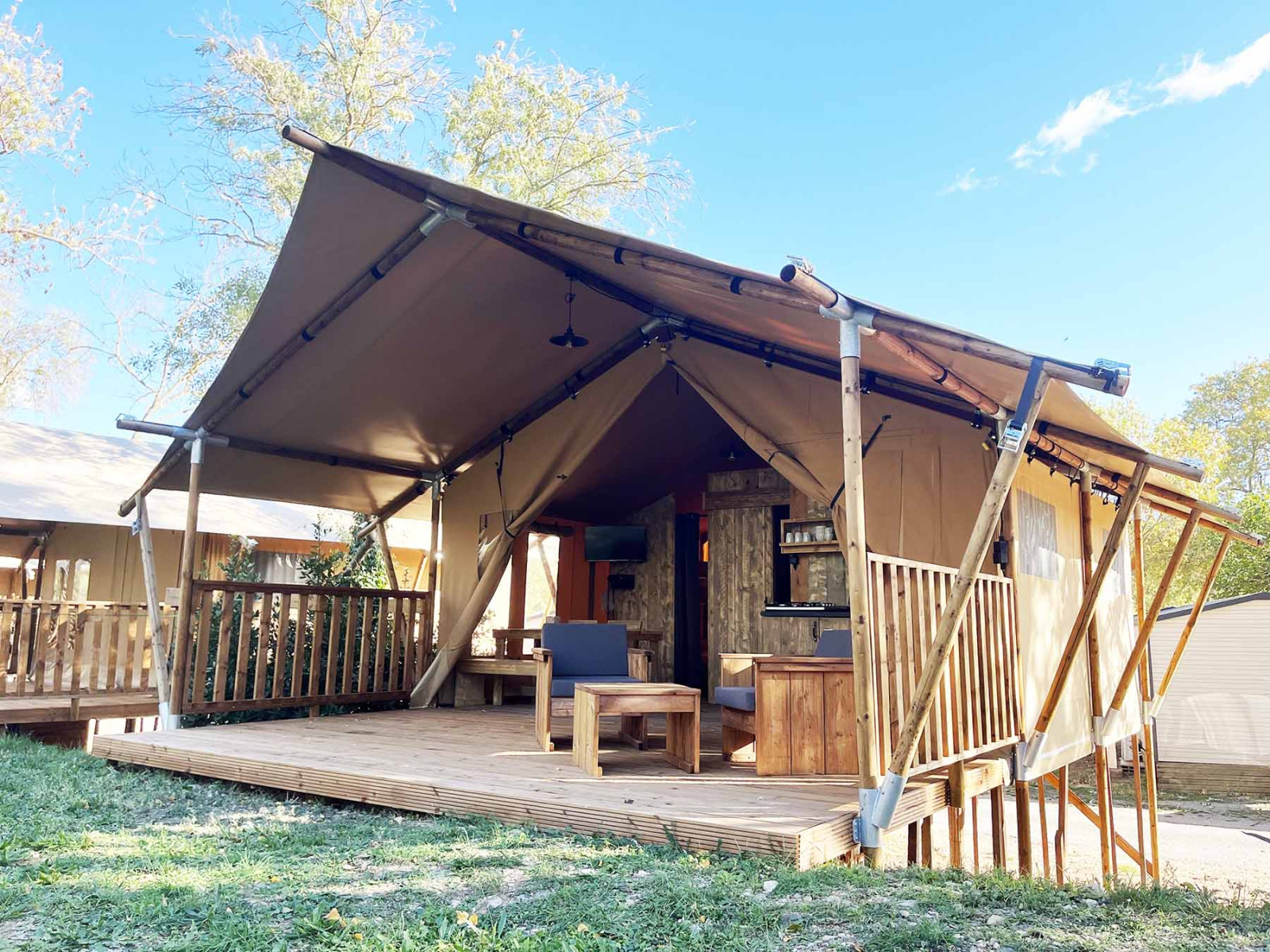 Glamping Lodge «Premium River 27m» cover