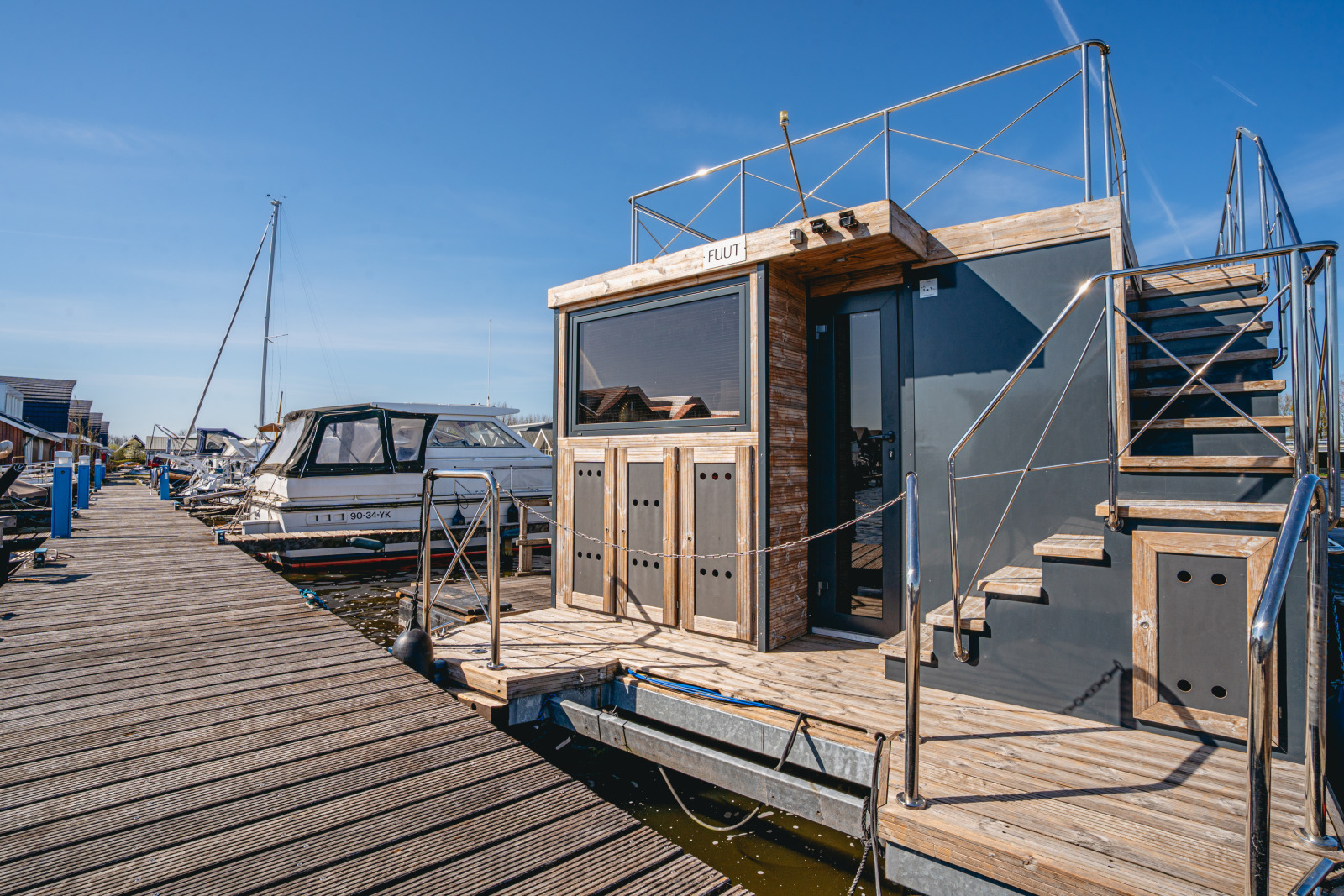 Houseboat «Campi»