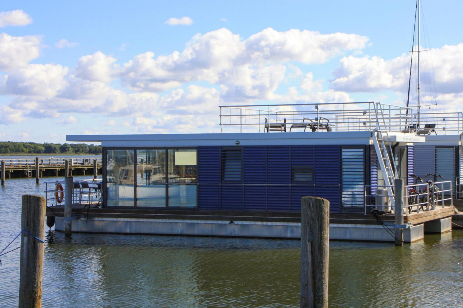 Houseboat «Luisa»