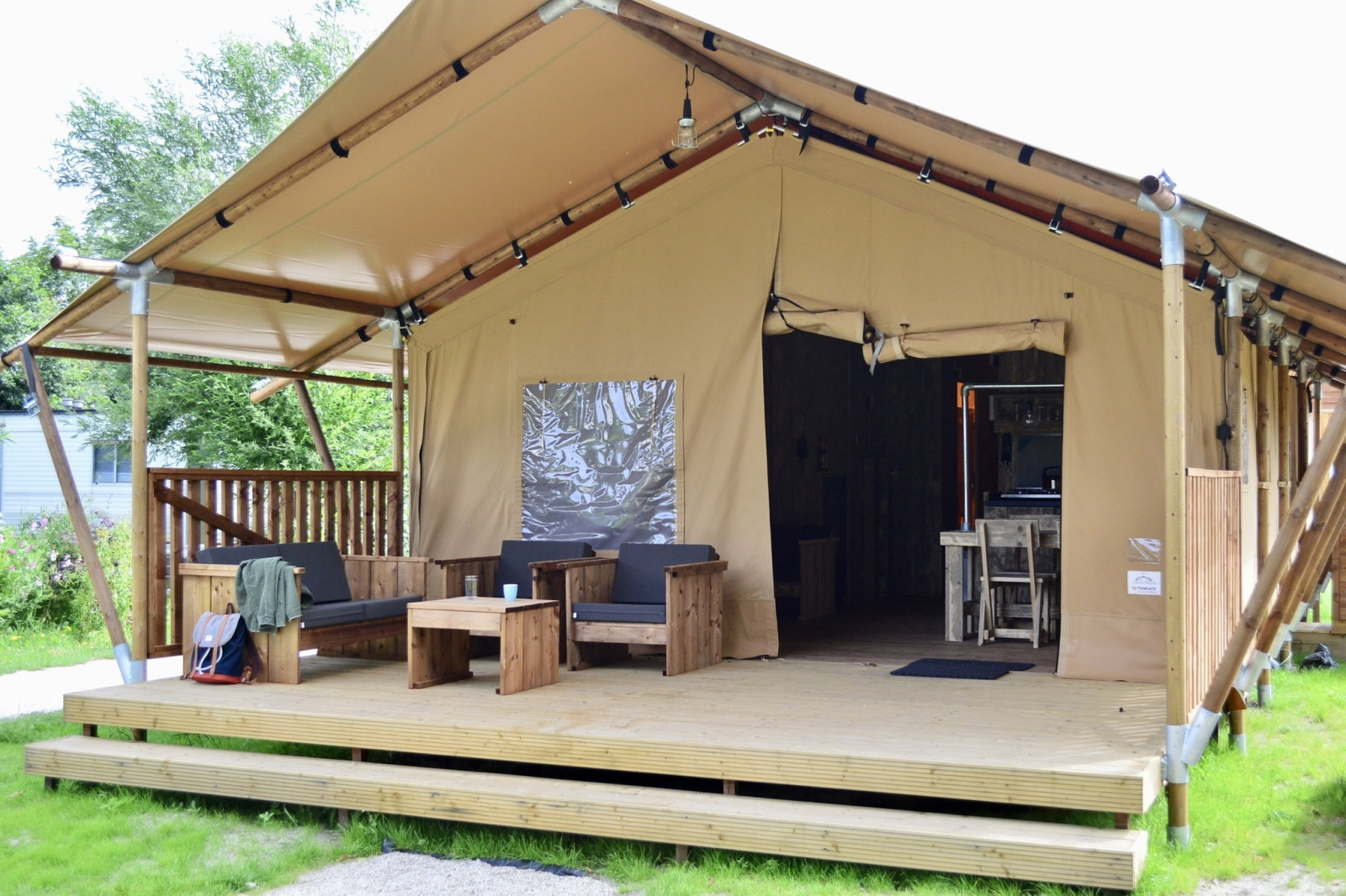 Strandpark «Vlugtenburg 12»