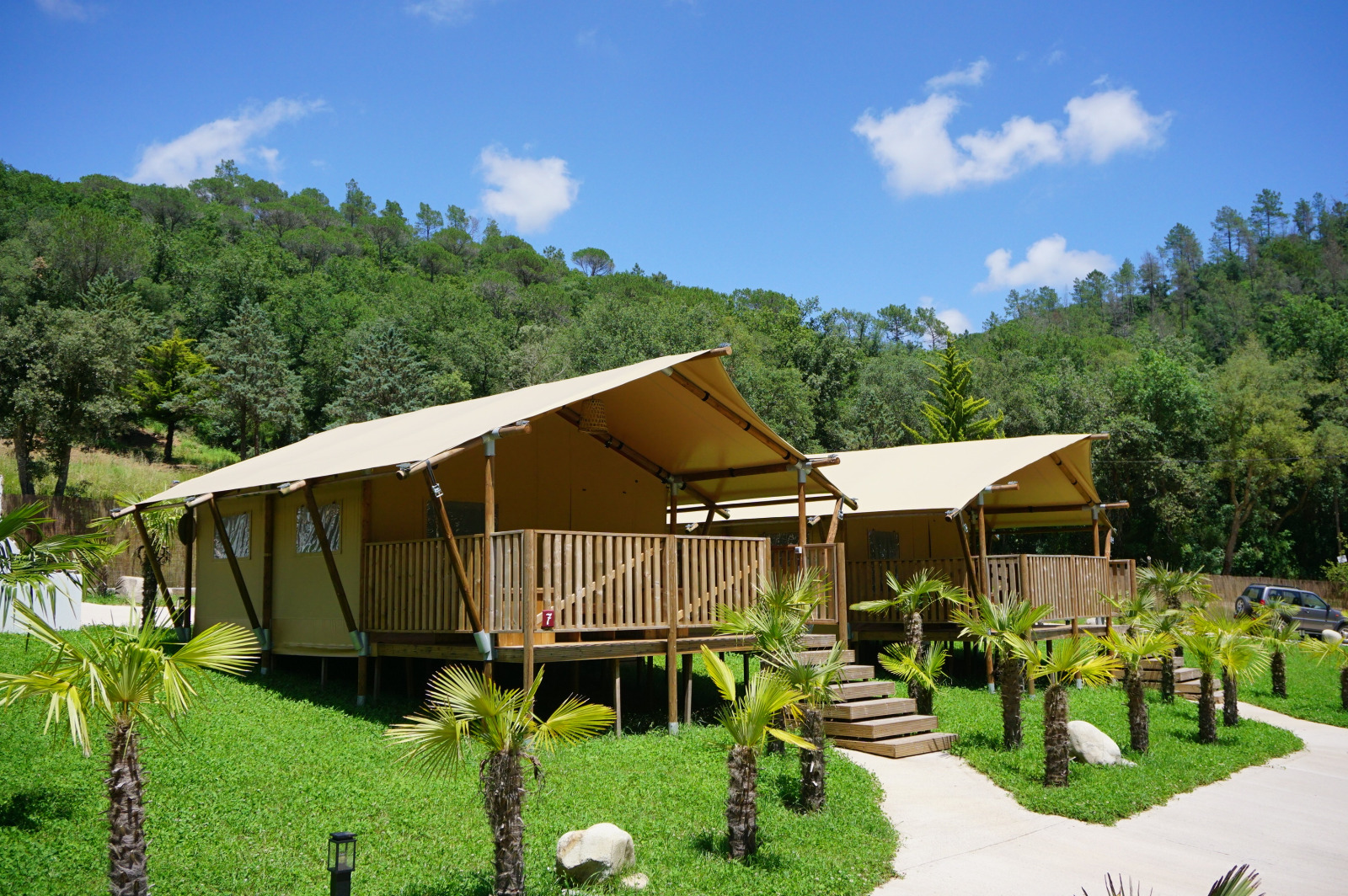 Nature Lodge
