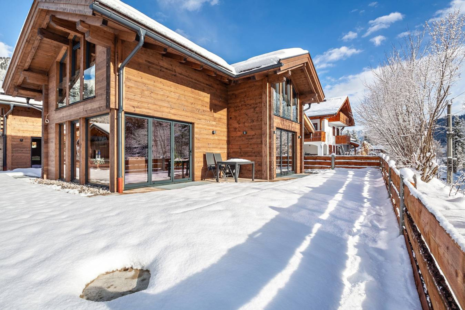 Chalet «Aus Holz» cover