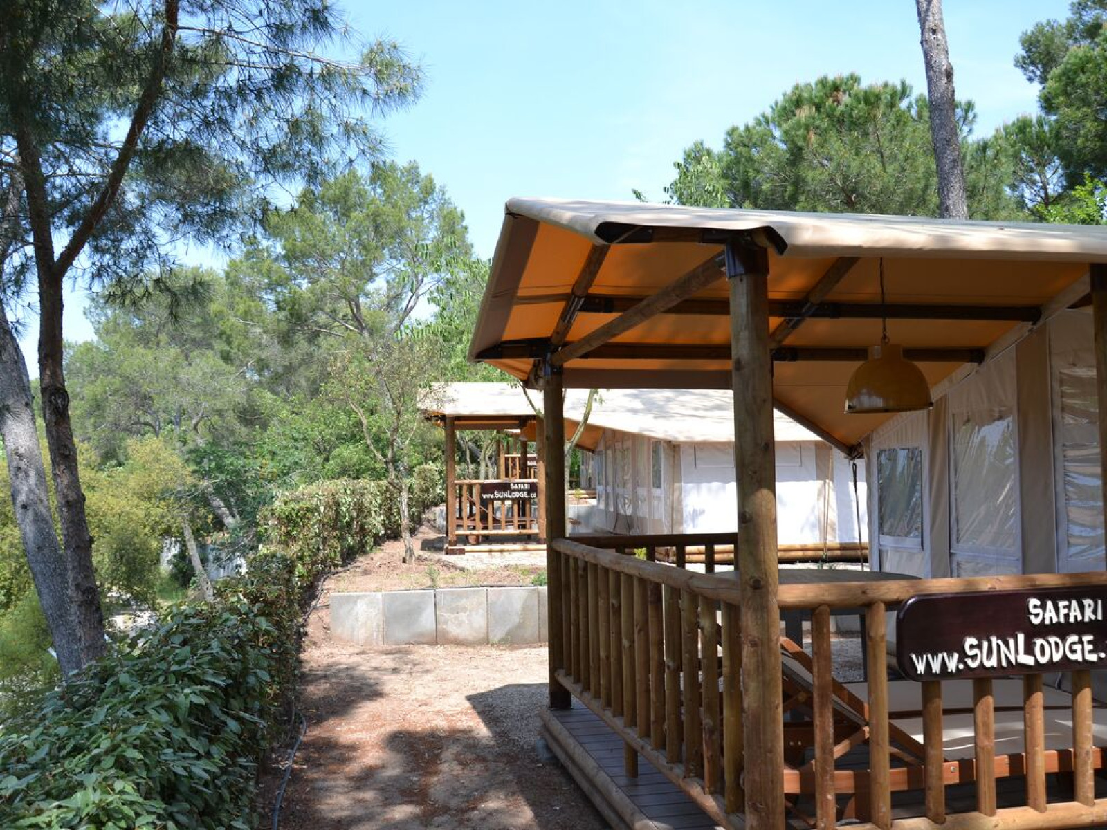«SunLodge Safari»