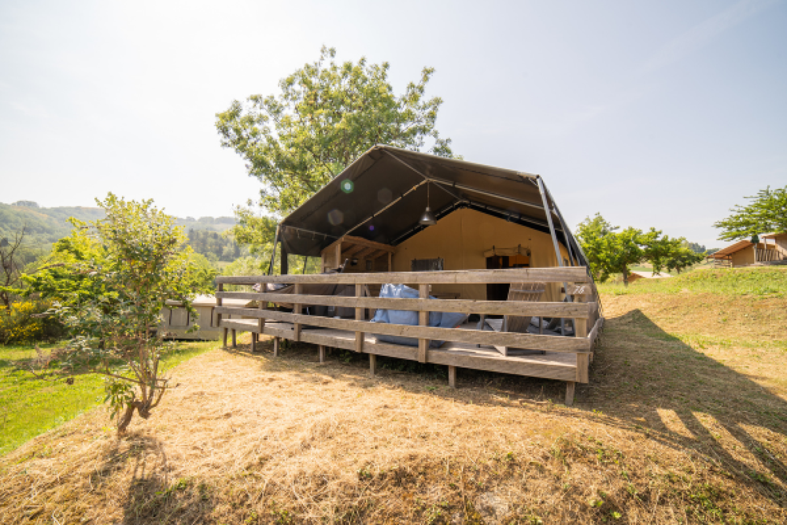 Safari Lodge + privé sanitair cover