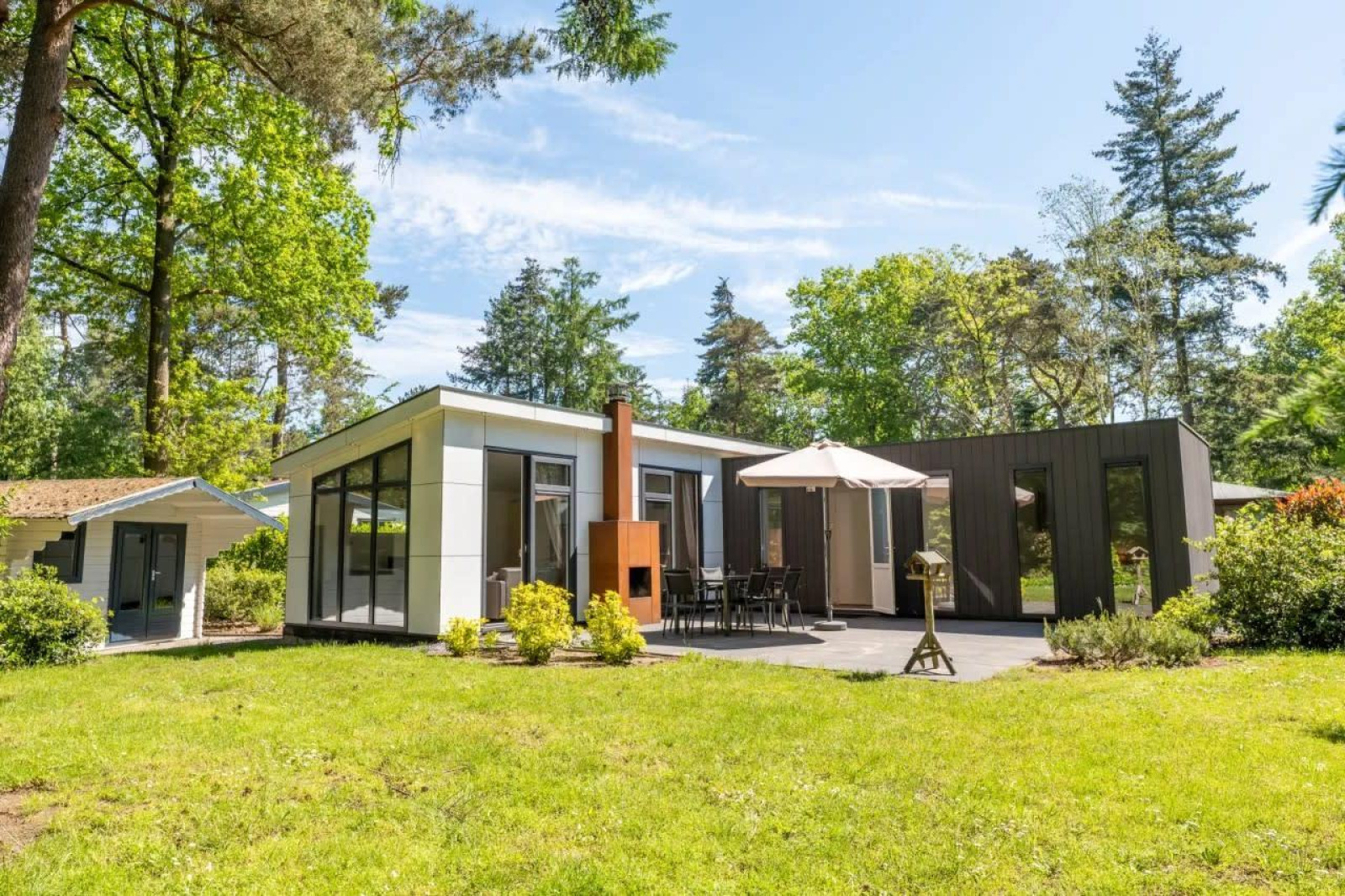 «L-Pavilion 6»